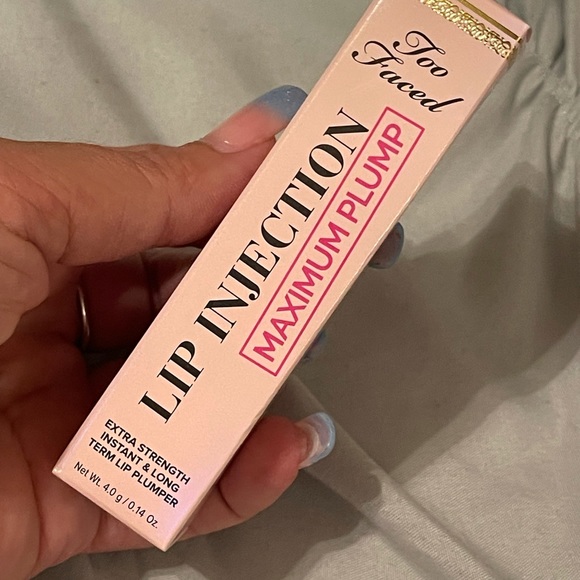 Too Faced Maximum Strength Lip Plumper